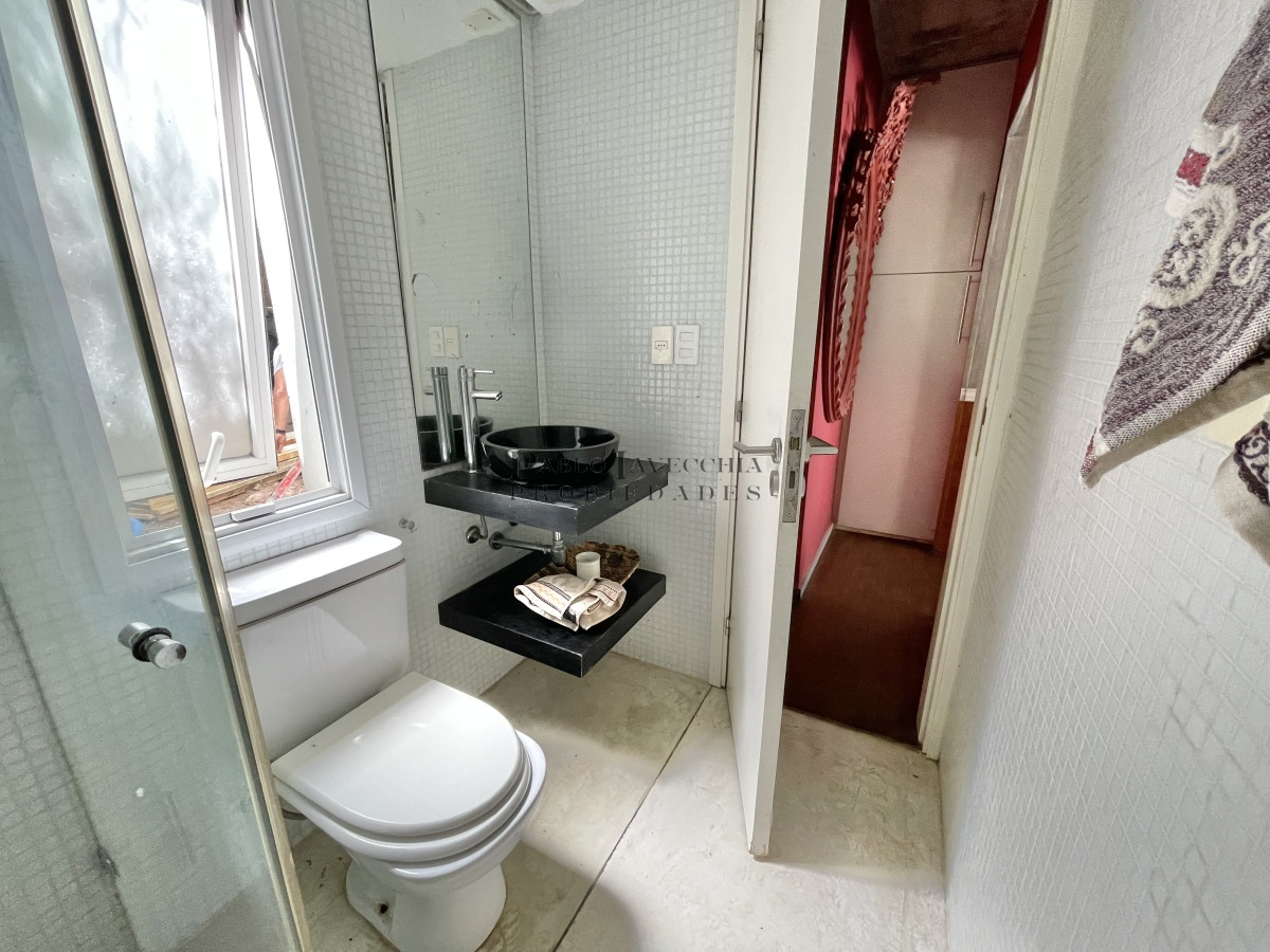 Casa ID.359 - VENTA DE CASA DE 5 DORMITORIOS EN BARRIO PRIVADO LA ARBOLADA PUNTA DEL ESTE
