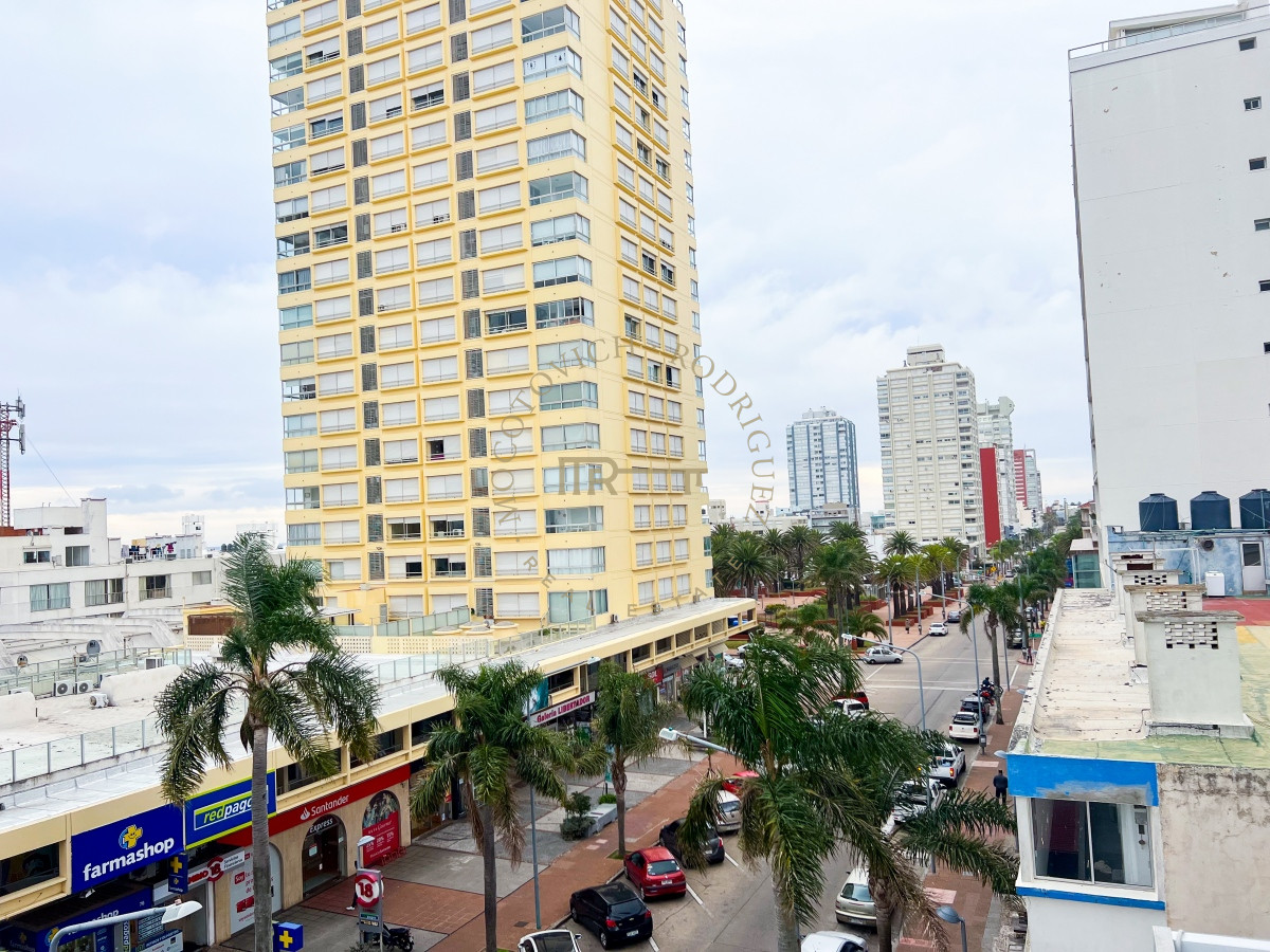 Apartamento ID.3339 - Apartamento de 1 dormitorio en venta y alquiler, Peninsula Punta del Este 