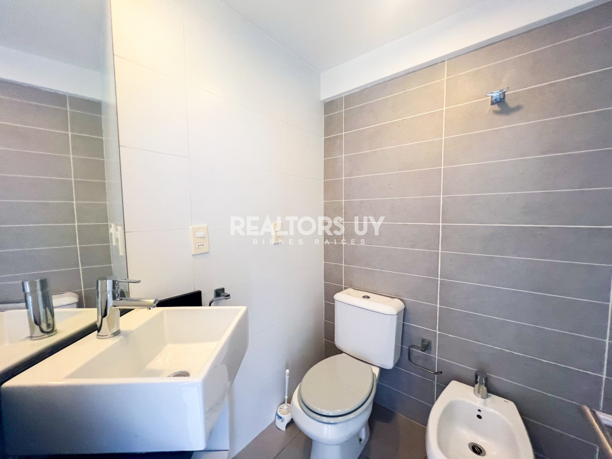 Apartamento ID.456 - VENTA DE APARTAMENTO DE 1 DORMITORIO EN PENINSULA PUNTA DEL ESTE 