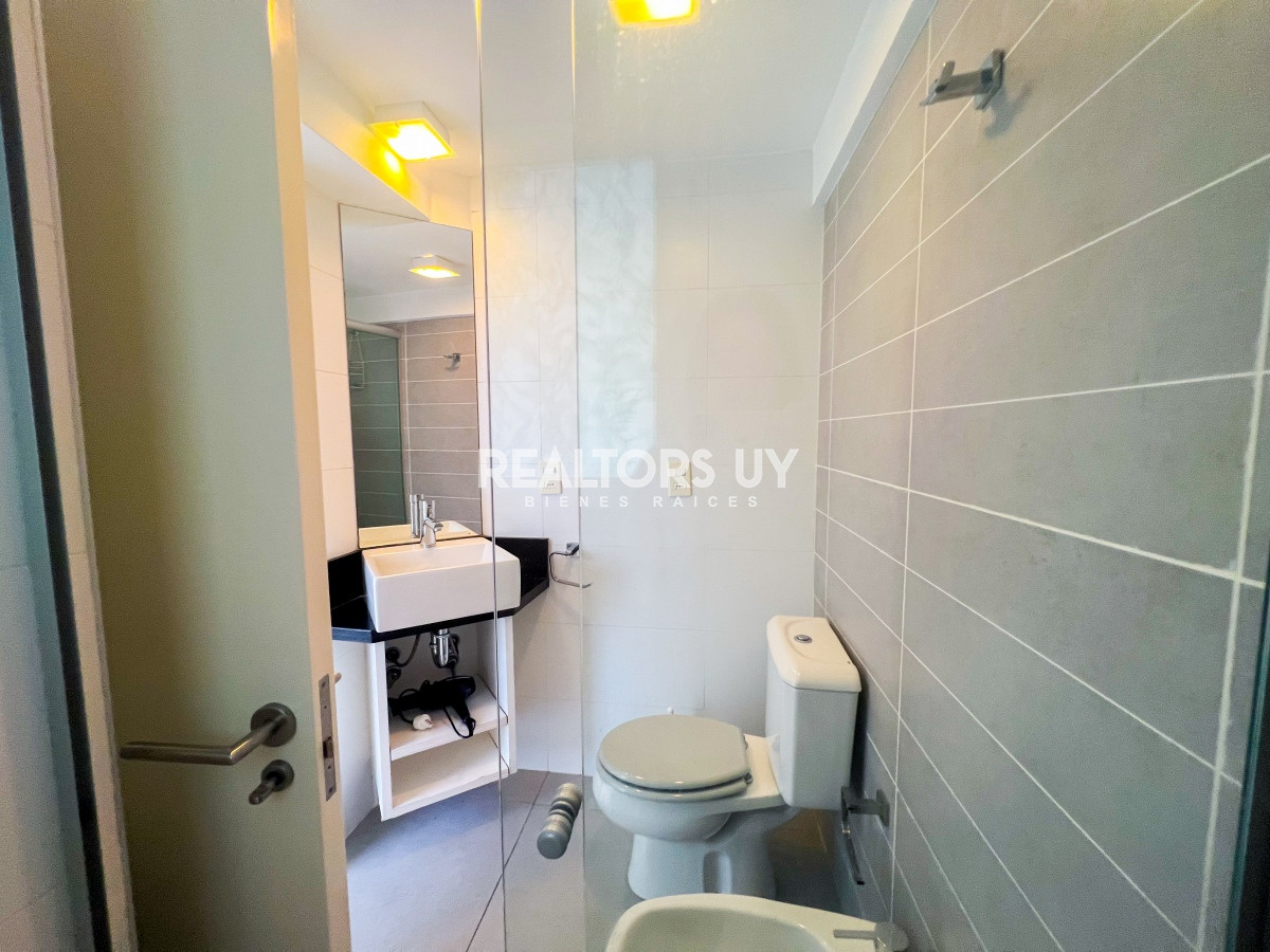 Apartamento ID.456 - VENTA DE APARTAMENTO DE 1 DORMITORIO EN PENINSULA PUNTA DEL ESTE 