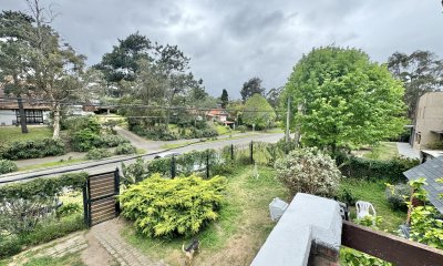 CASA EN VENTA DE 4 DORMITORIOS + DEPENENCIA EN PINARES PUNTA DEL ESTE