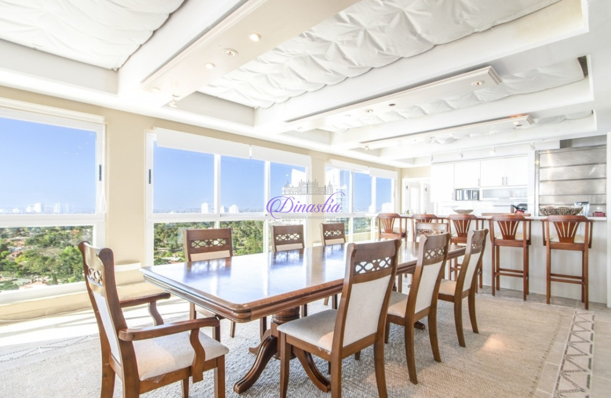 Apartamento ID.572 - PENTHOUSE EN VENTA DE 5 DORMITORIOS EN EDIFICIO PRIMERA LINEA PUNTA DEL ESTE