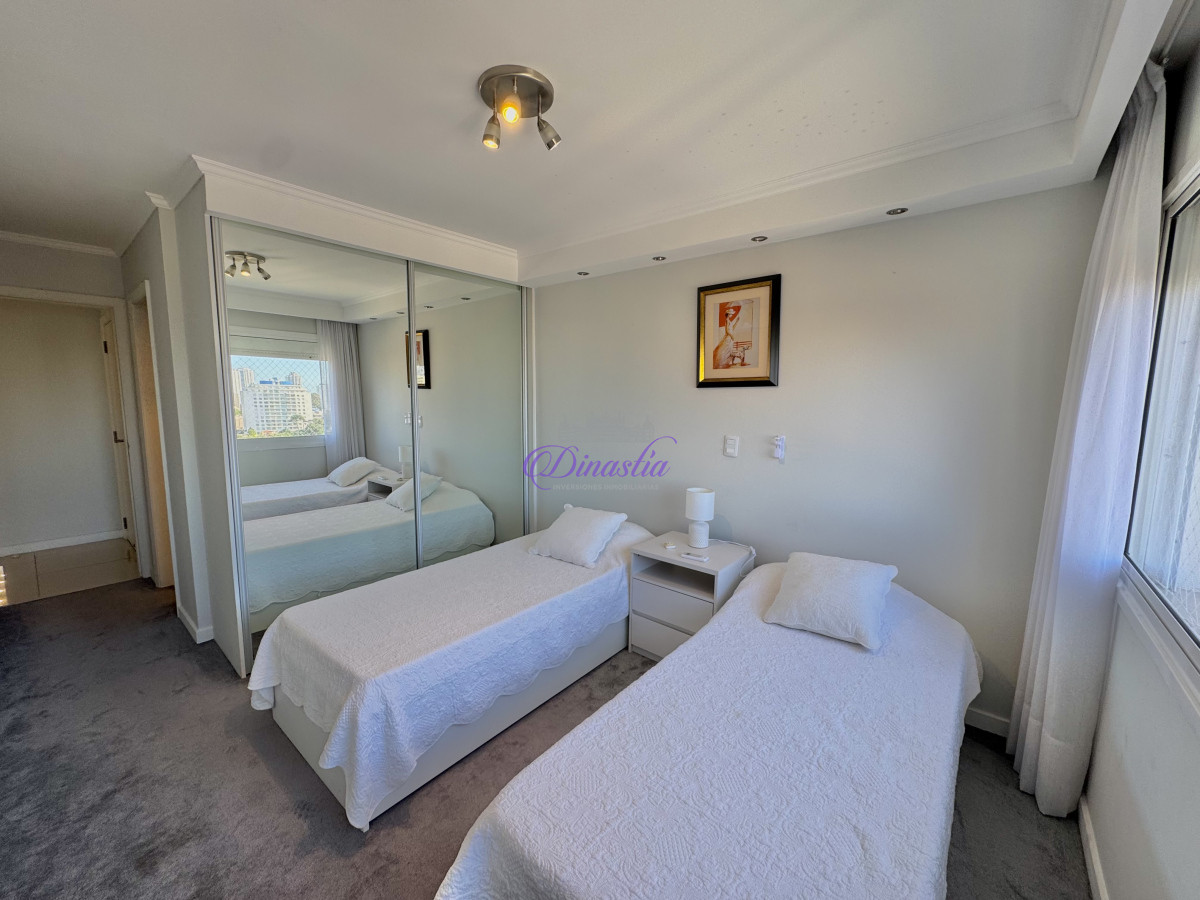 Apartamento ID.533 - VENTA DE APARTAMENTO DE 3 DORMITORIOS + DEPENDENCIA