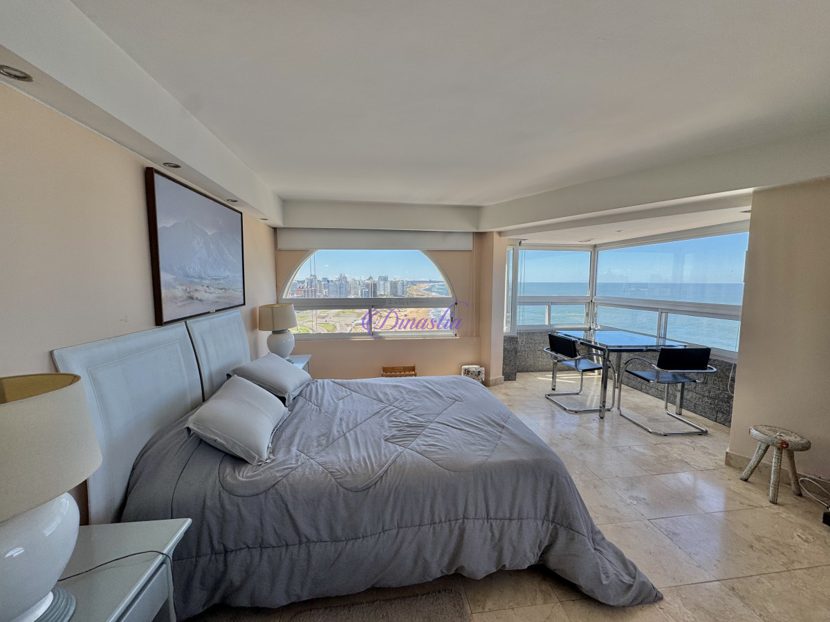 Apartamento ID.523 - VENTA APARTAMENTO EN PENÍNSULA DE 3 DORMITORIOS