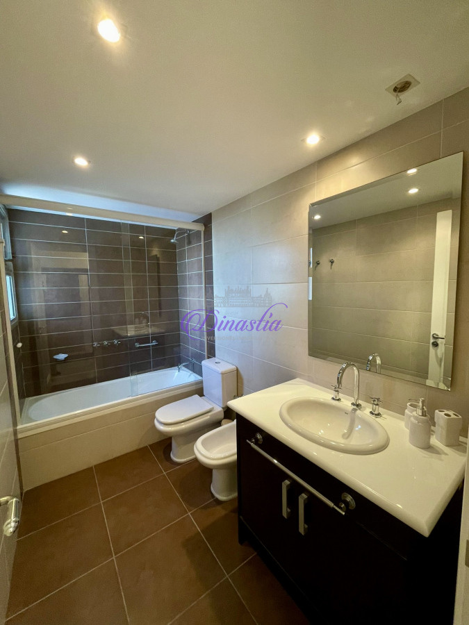 Apartamento ID.480 - VENTA APARTAMENTO DE CATEGORÍA EN BRAVA