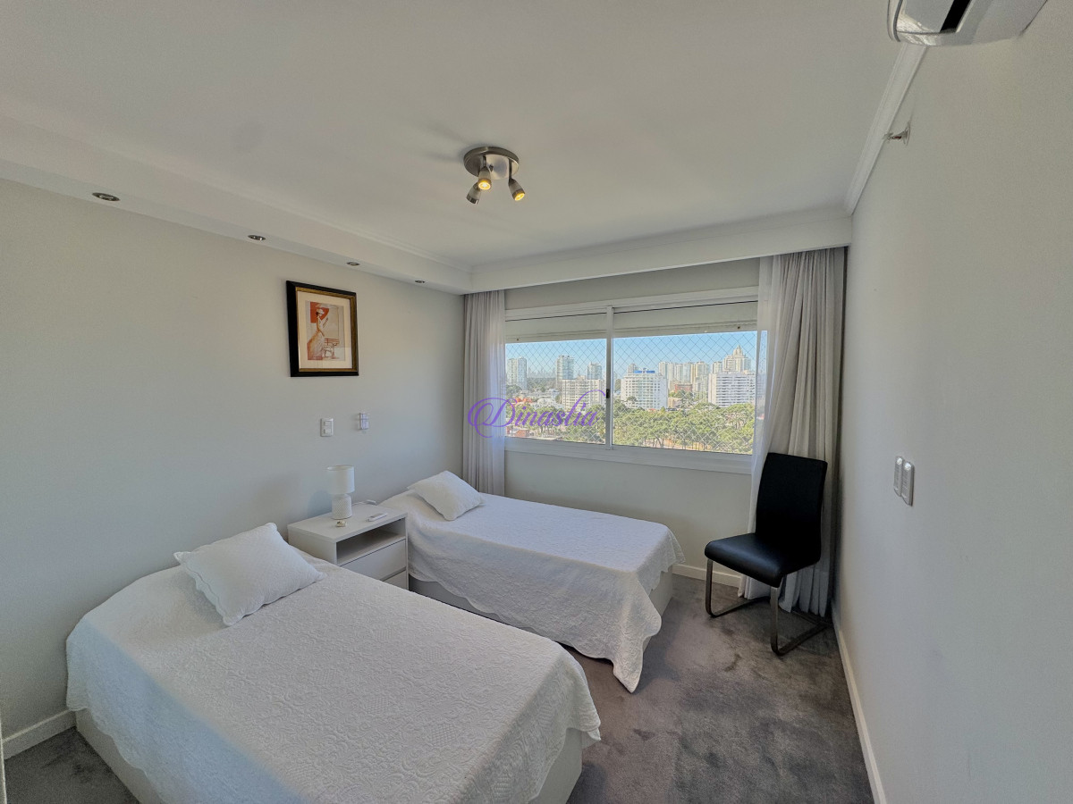 Apartamento ID.533 - VENTA DE APARTAMENTO DE 3 DORMITORIOS + DEPENDENCIA
