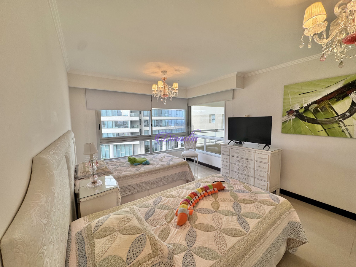 Apartamento ID.621 -  VENTA DE APARTAMENTO DE 3 SUITES + DEPENDENCIA 