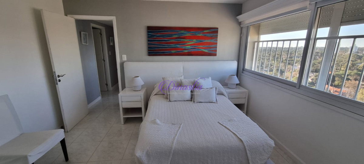 Apartamento ID.540 - PENTH HOUSE MANSA PRIMERA LINEA