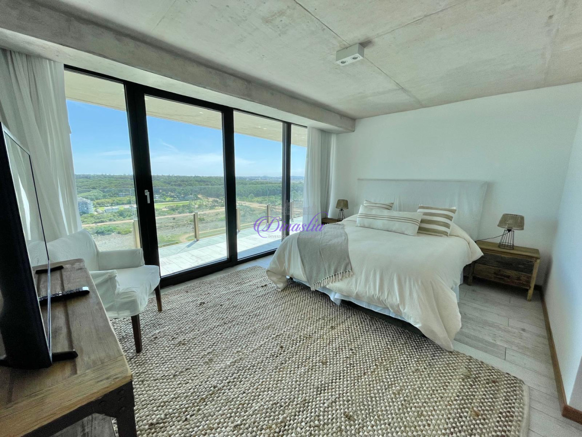 Apartamento ID.606 - SURFSIDE PUNTA DEL ESTE VENTA DE APARTAMENTO DE 1 DORMITORIO PLAYA BRAVA