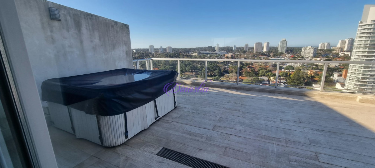 Apartamento ID.540 - PENTH HOUSE MANSA PRIMERA LINEA