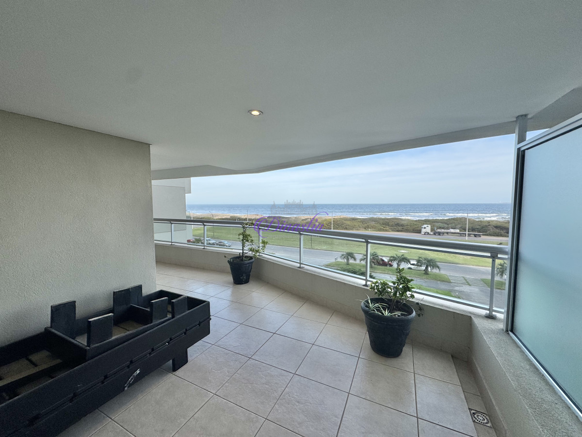 Apartamento ID.621 -  VENTA DE APARTAMENTO DE 3 SUITES + DEPENDENCIA 