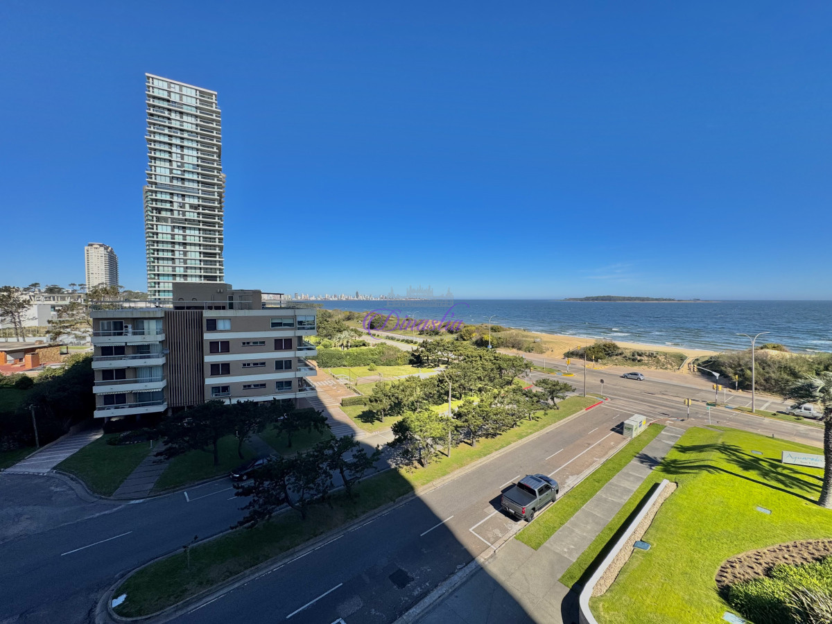 Apartamento ID.608 - VENTA Y ALQUILER DE 3 SUITES + DEPENDENCIA EN PLAYA  MANSA 