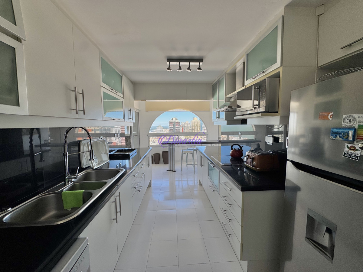 Apartamento ID.523 - VENTA APARTAMENTO EN PENÍNSULA DE 3 DORMITORIOS