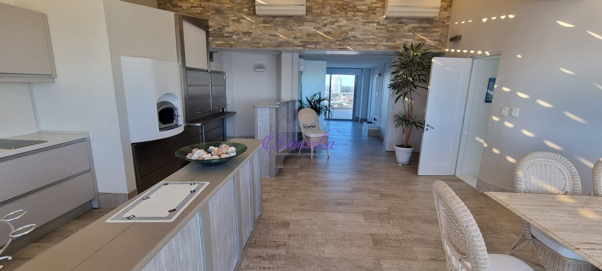 Apartamento ID.540 - PENTH HOUSE MANSA PRIMERA LINEA