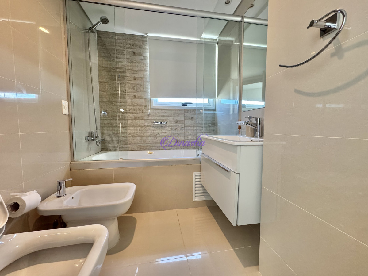 Apartamento ID.559 - ALQUILER EN ZONA BRAVA 