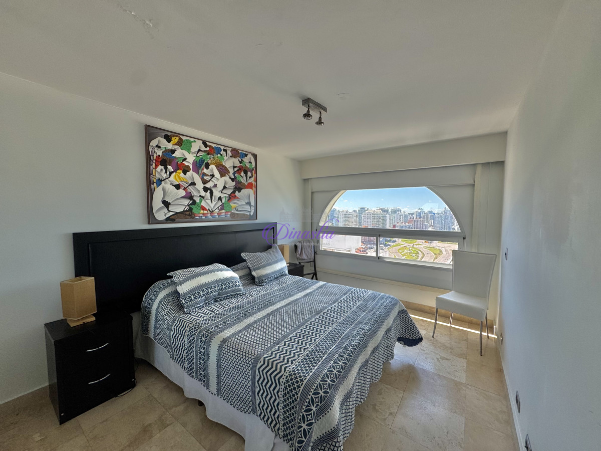 Apartamento ID.523 - VENTA APARTAMENTO EN PENÍNSULA DE 3 DORMITORIOS