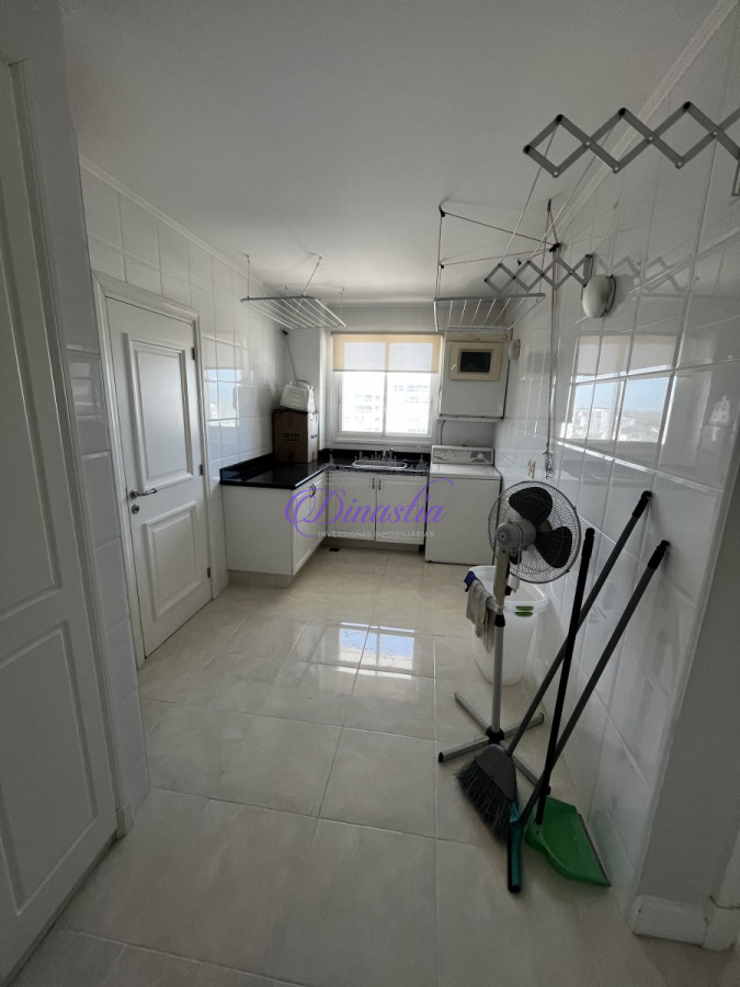 Apartamento ID.593 - VENTA DE PETHOUSE DE 6 DORMITORIOS 