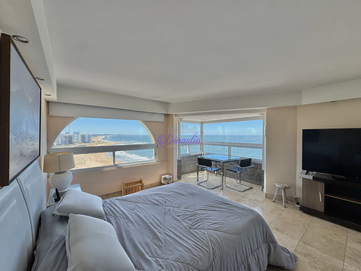 Apartamento ID.523 - VENTA APARTAMENTO EN PENÍNSULA DE 3 DORMITORIOS