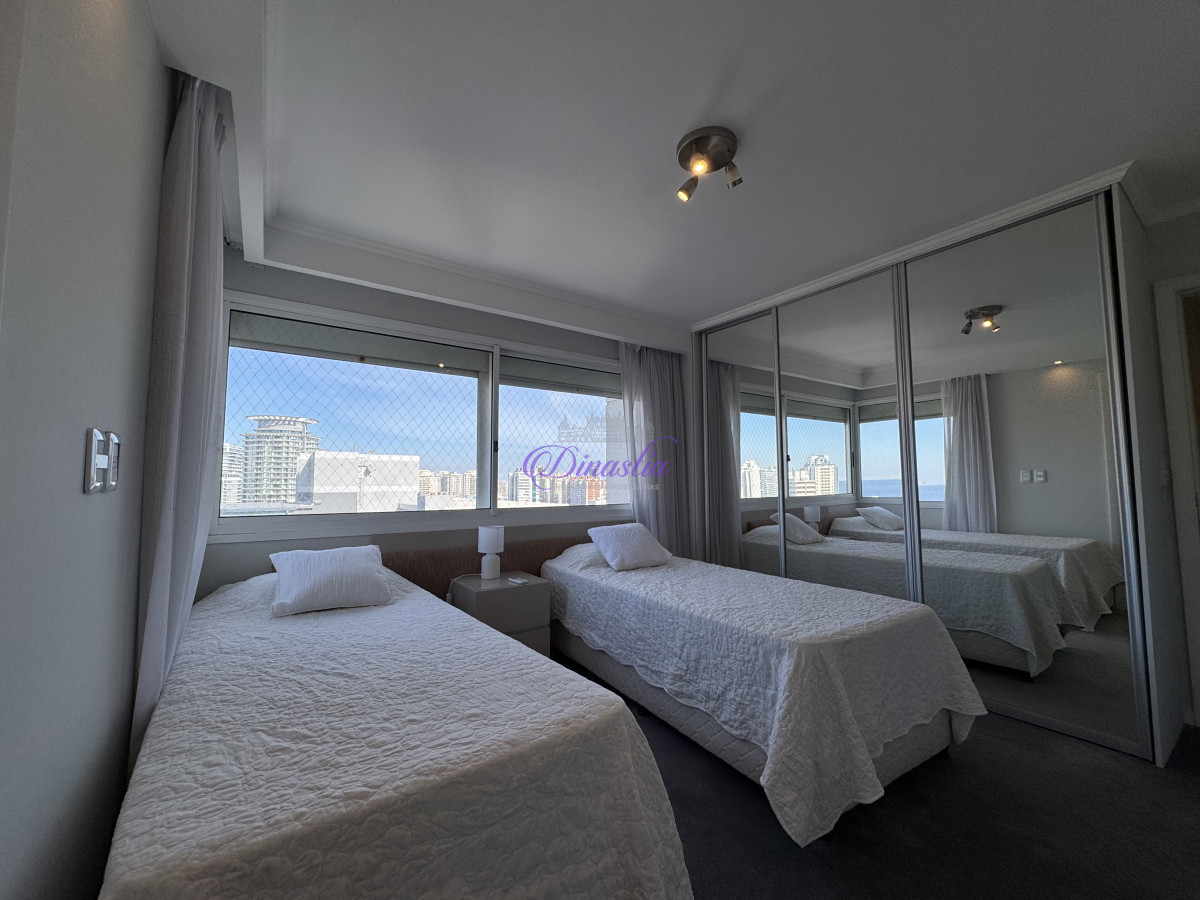 Apartamento ID.533 - VENTA DE APARTAMENTO DE 3 DORMITORIOS + DEPENDENCIA