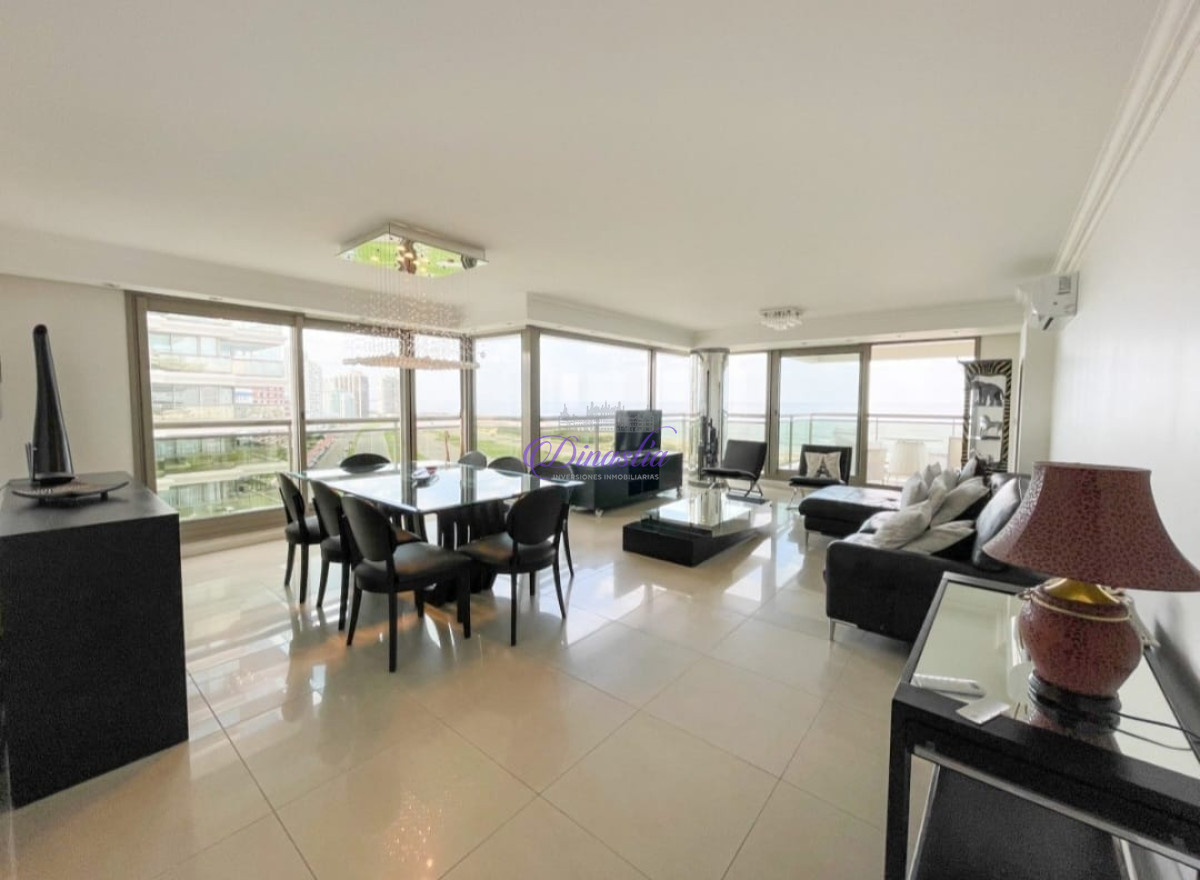 Apartamento ID.496 - Apartamento de 3 dormitorios y dependencia frente al mar en Brava