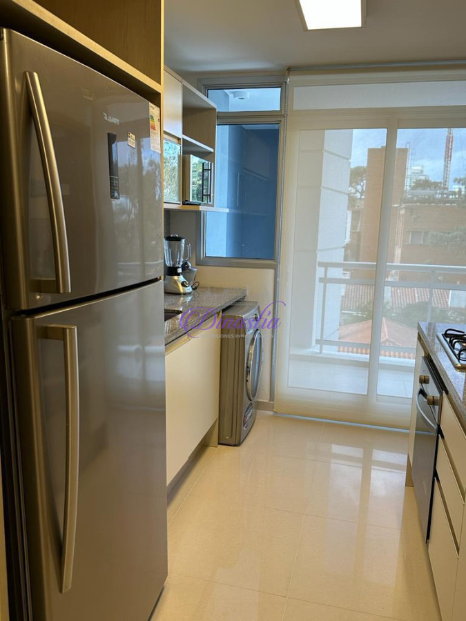 Apartamento ID.532 - VENTA DE APARTAMENTO DE 3 DORMITORIOS MÁS DEPENDENCIA
