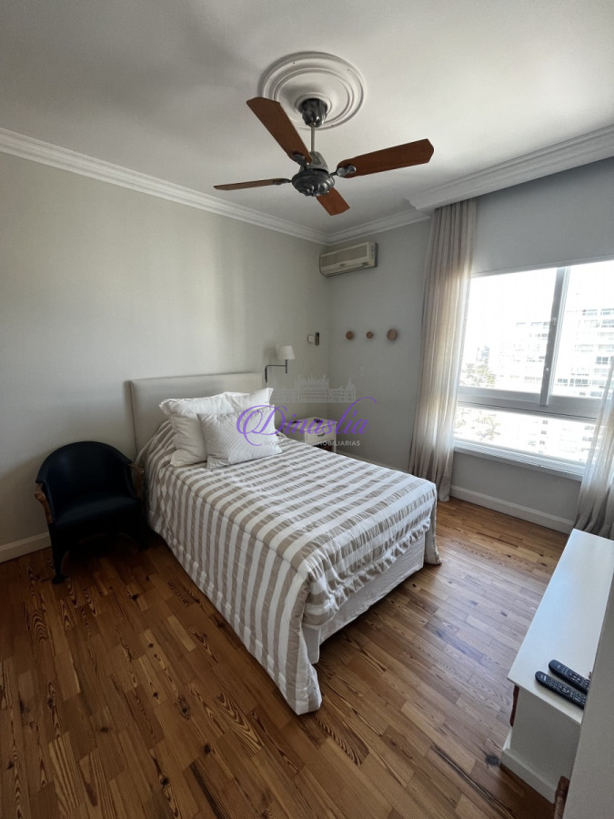 Apartamento ID.593 - VENTA DE PETHOUSE DE 6 DORMITORIOS 