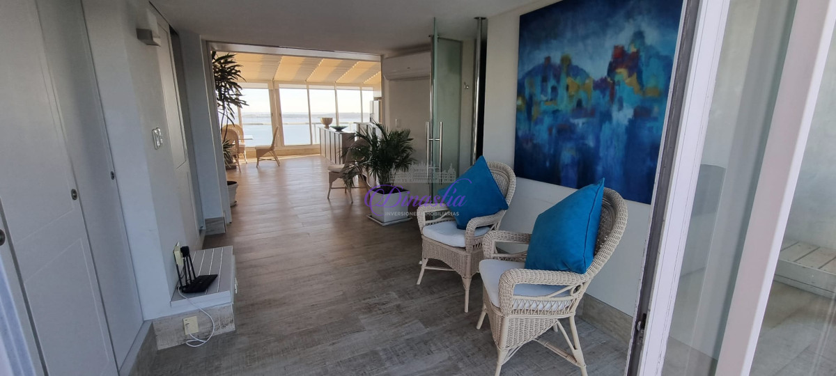 Apartamento ID.540 - PENTH HOUSE MANSA PRIMERA LINEA