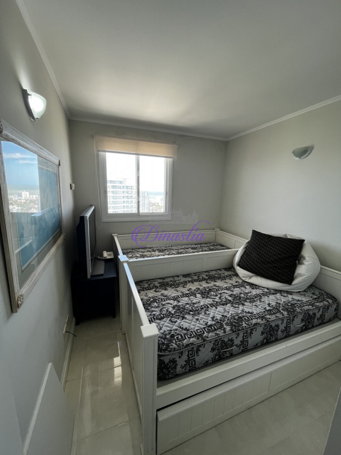 Apartamento ID.593 - VENTA DE PETHOUSE DE 6 DORMITORIOS 