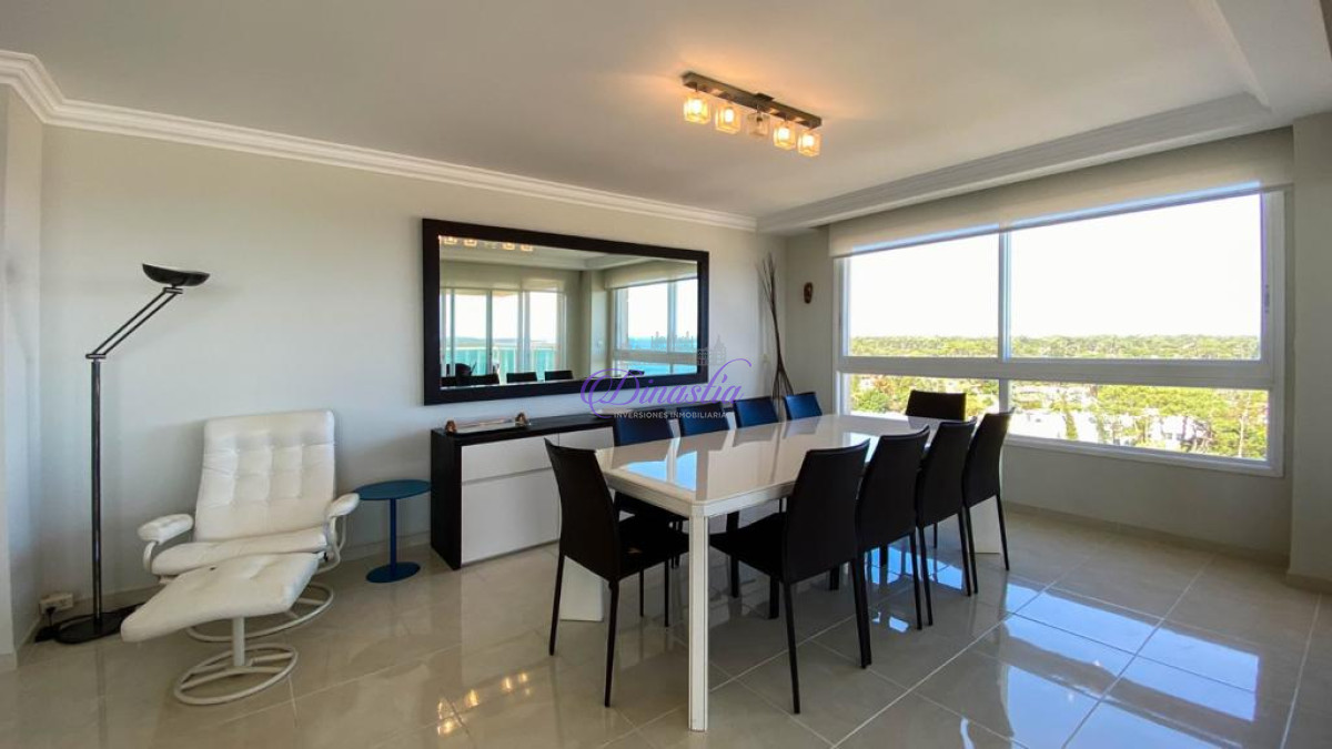 Apartamento ID.547 - VENTA DE APARTAMENTO DE 3 Y DEPENDENCIA EN EDIFICIO LE JARDIN PUNTA DEL ESTE