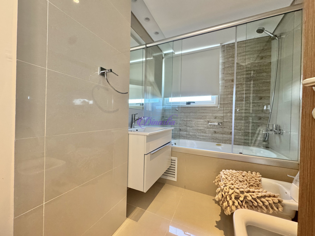 Apartamento ID.560 - ALQUILER DE APTO EN ZONA BRAVA