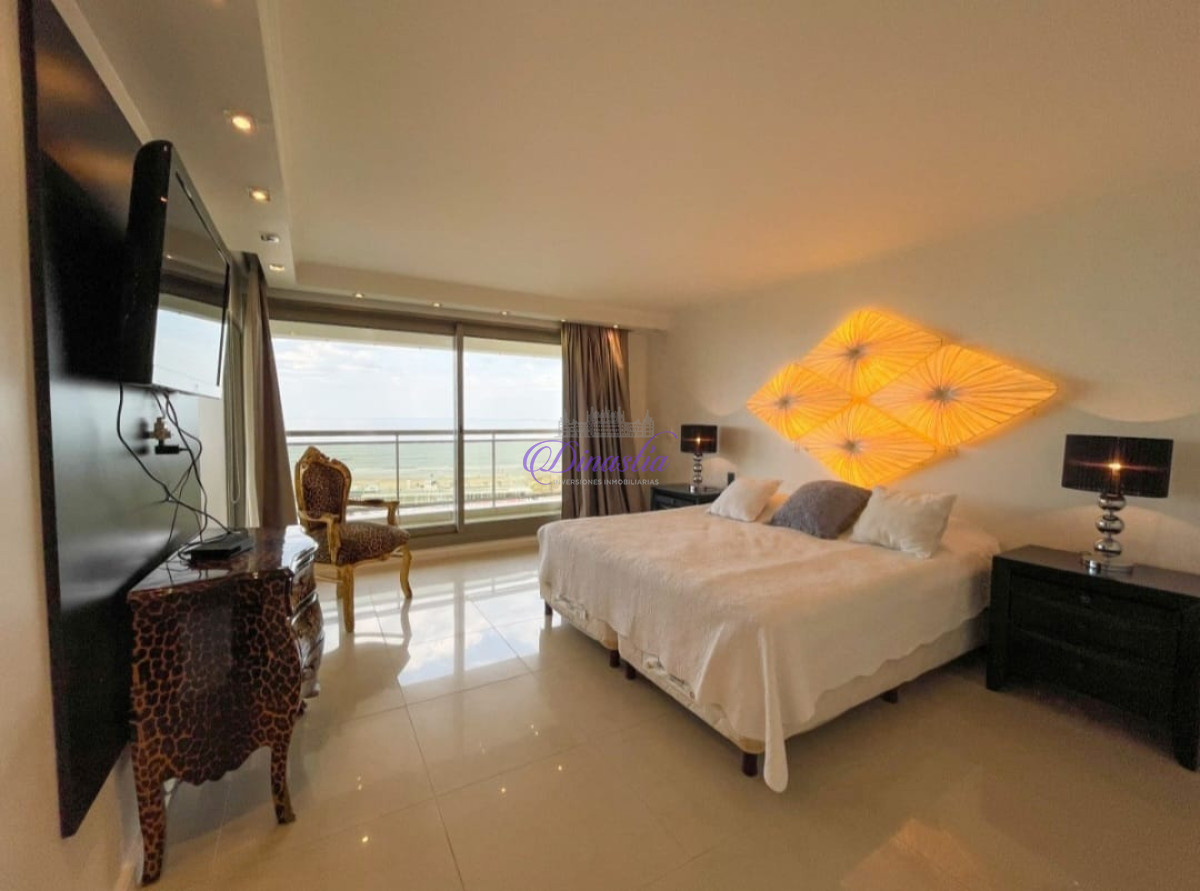 Apartamento ID.496 - Apartamento de 3 dormitorios y dependencia frente al mar en Brava