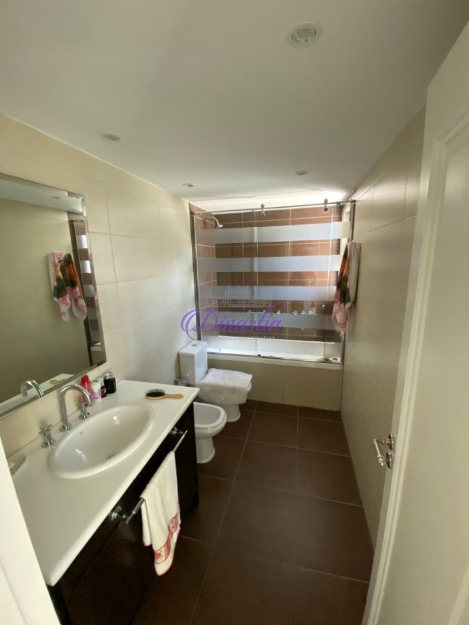 Apartamento ID.557 - VENTA DE APARTAMENTO DE 3 DORMITORIOS