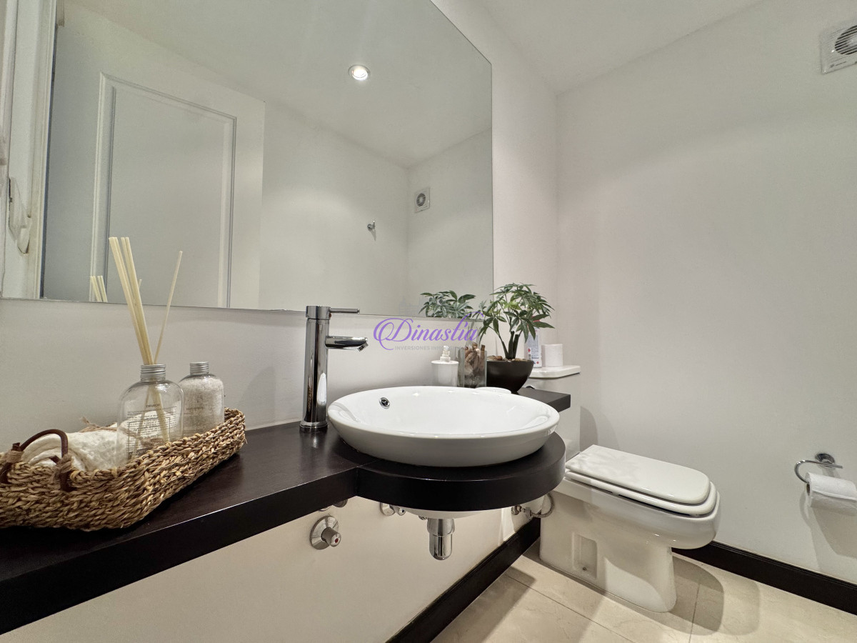 Apartamento ID.581 -  VENTA DE APARTAMENTO DE 3 SUITES + DEPENDENCIA 