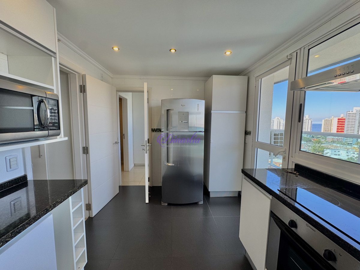 Apartamento ID.533 - VENTA DE APARTAMENTO DE 3 DORMITORIOS + DEPENDENCIA