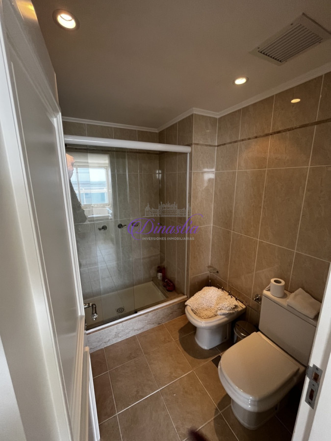 Apartamento ID.593 - VENTA DE PETHOUSE DE 6 DORMITORIOS 