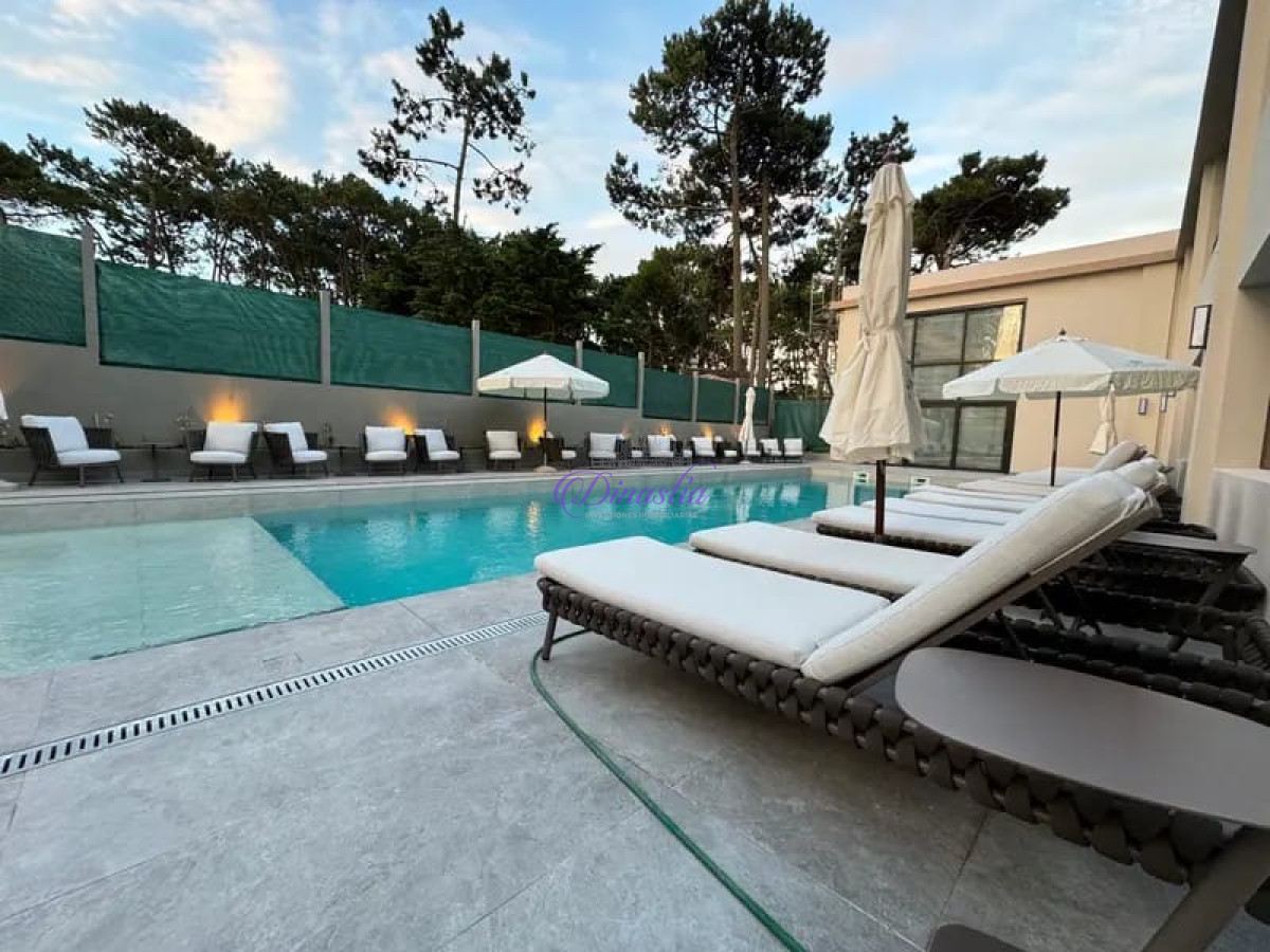 Apartamento ID.529 - ALQUILER ANUAL DE APARTAMENTO DE 1 DORMITORIO CON SERVICIOS EN ROOSEVELT PUNTA DEL ESTE 