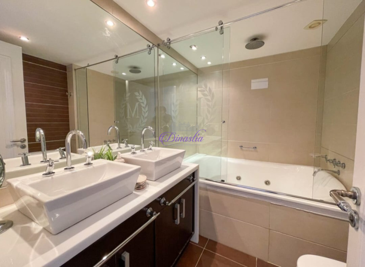 Apartamento ID.496 - Apartamento de 3 dormitorios y dependencia frente al mar en Brava