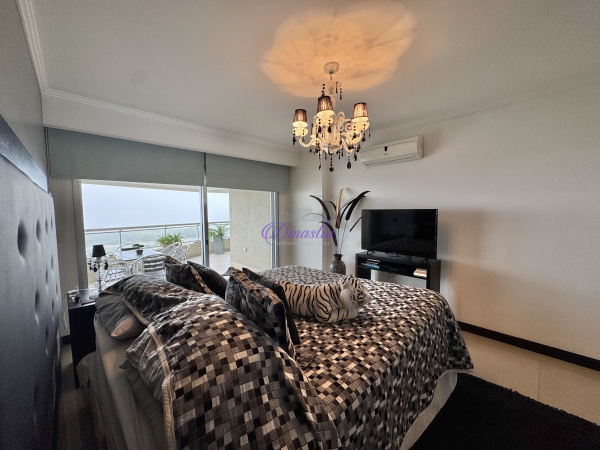 Apartamento ID.581 -  VENTA DE APARTAMENTO DE 3 SUITES + DEPENDENCIA 