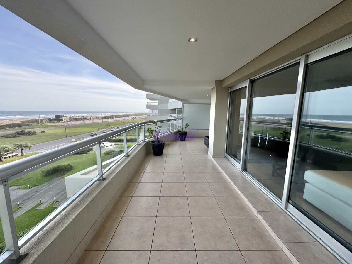 Apartamento ID.621 -  VENTA DE APARTAMENTO DE 3 SUITES + DEPENDENCIA 