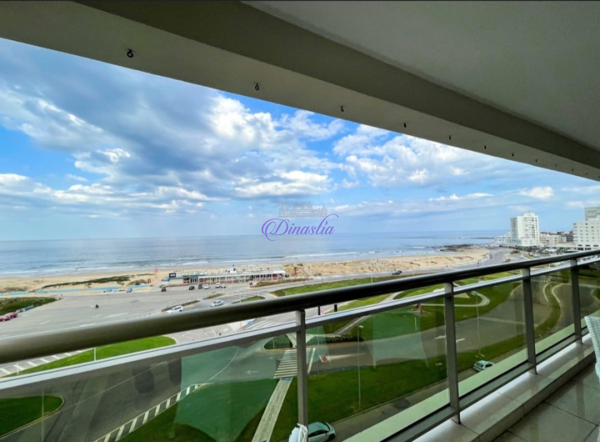 Apartamento ID.496 - Apartamento de 3 dormitorios y dependencia frente al mar en Brava