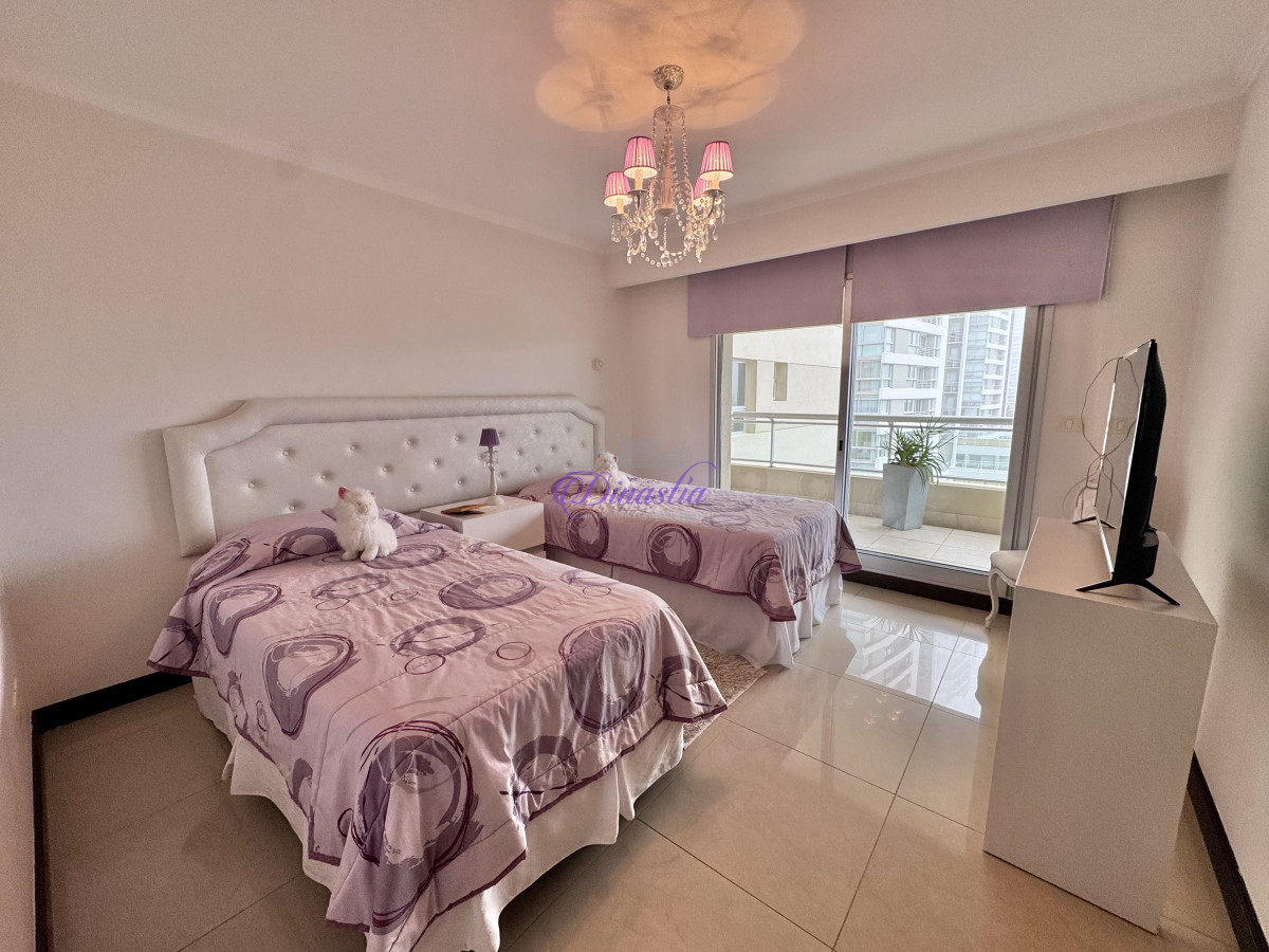 Apartamento ID.581 -  VENTA DE APARTAMENTO DE 3 SUITES + DEPENDENCIA 