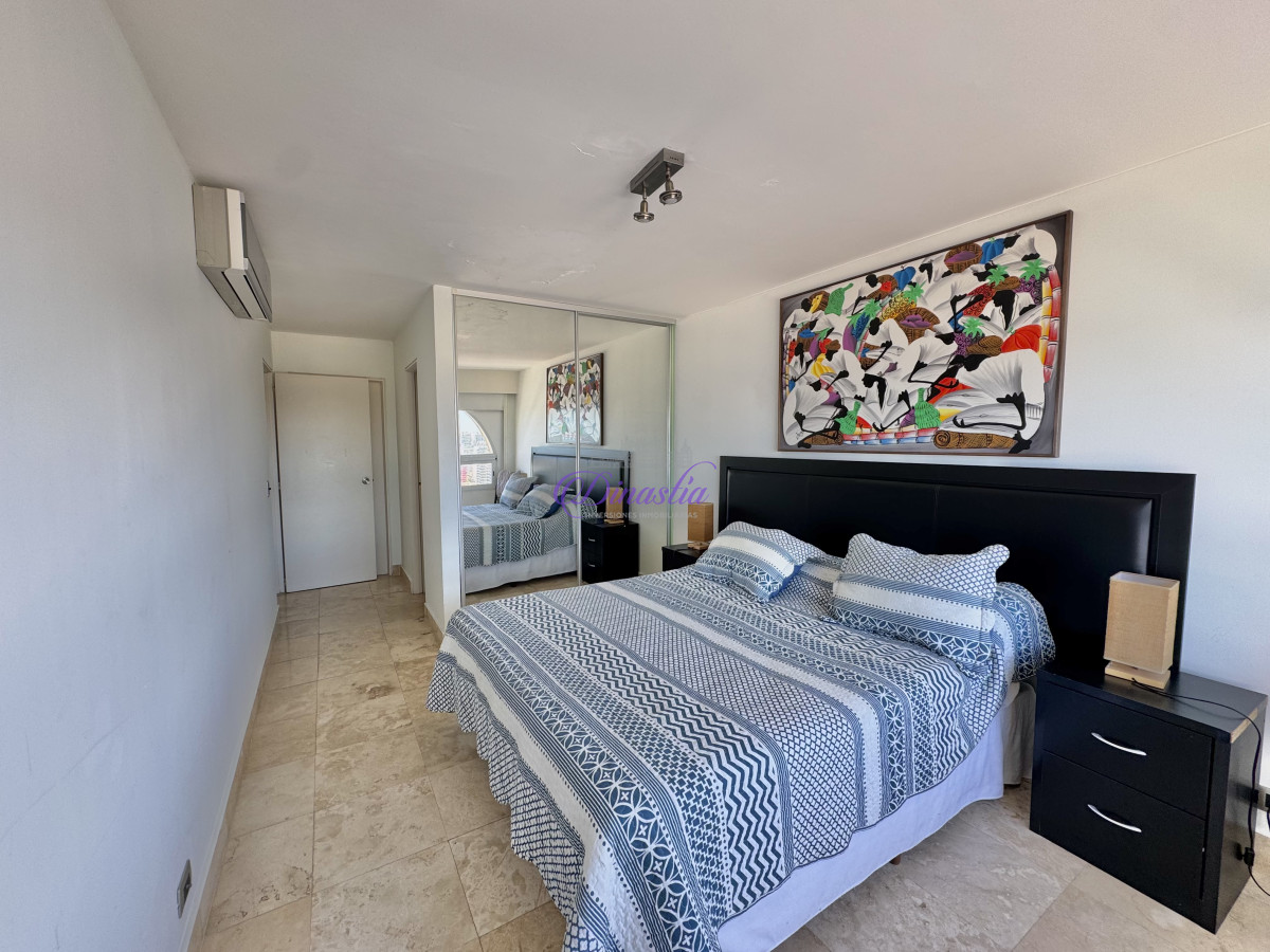 Apartamento ID.523 - VENTA APARTAMENTO EN PENÍNSULA DE 3 DORMITORIOS