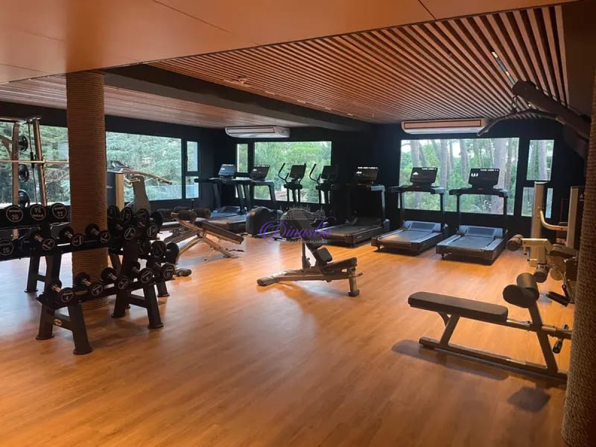 Apartamento ID.529 - ALQUILER ANUAL DE APARTAMENTO DE 1 DORMITORIO CON SERVICIOS EN ROOSEVELT PUNTA DEL ESTE 