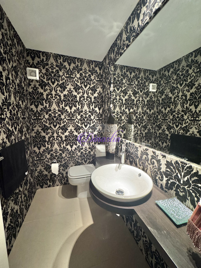 Apartamento ID.621 -  VENTA DE APARTAMENTO DE 3 SUITES + DEPENDENCIA 