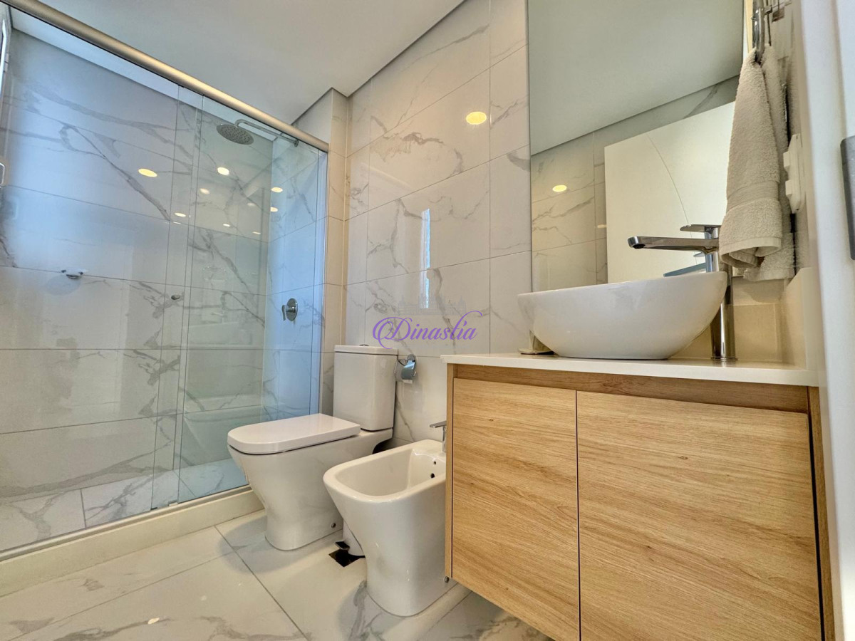 Apartamento ID.521 - PARAMOUNT TOWER PUNTA DEL ESTE VENTA Y ALQUILER DE 2 SUITES PUNTA DEL ESTE