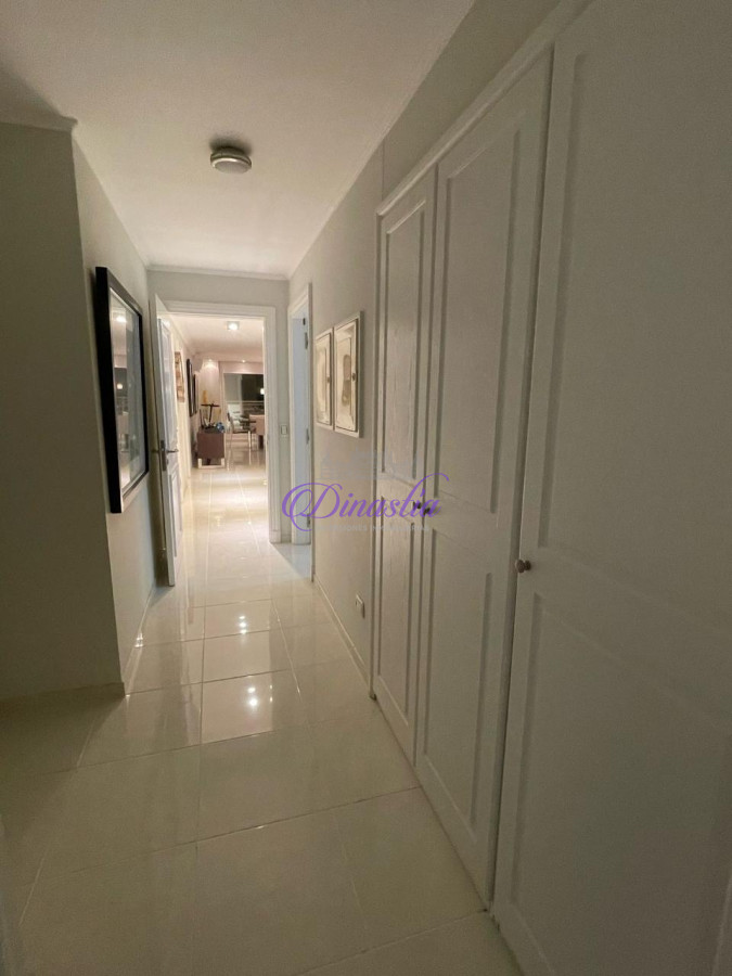 Apartamento ID.512 - LE JARDIN PUNTA DEL ESTE VENTA DE APARTAMENTO DE 3 SUITES 