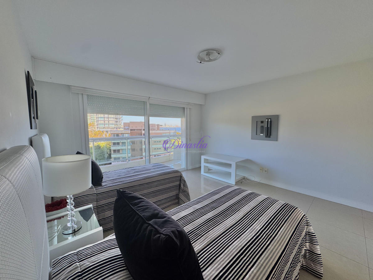 Apartamento ID.608 - VENTA Y ALQUILER DE 3 SUITES + DEPENDENCIA EN PLAYA  MANSA 