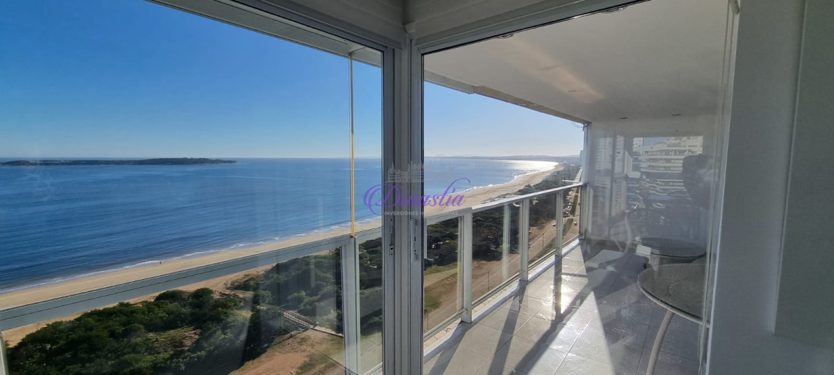 Apartamento ID.540 - PENTH HOUSE MANSA PRIMERA LINEA