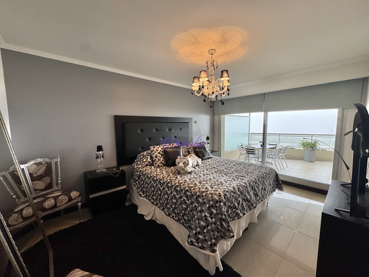 Apartamento ID.581 -  VENTA DE APARTAMENTO DE 3 SUITES + DEPENDENCIA 