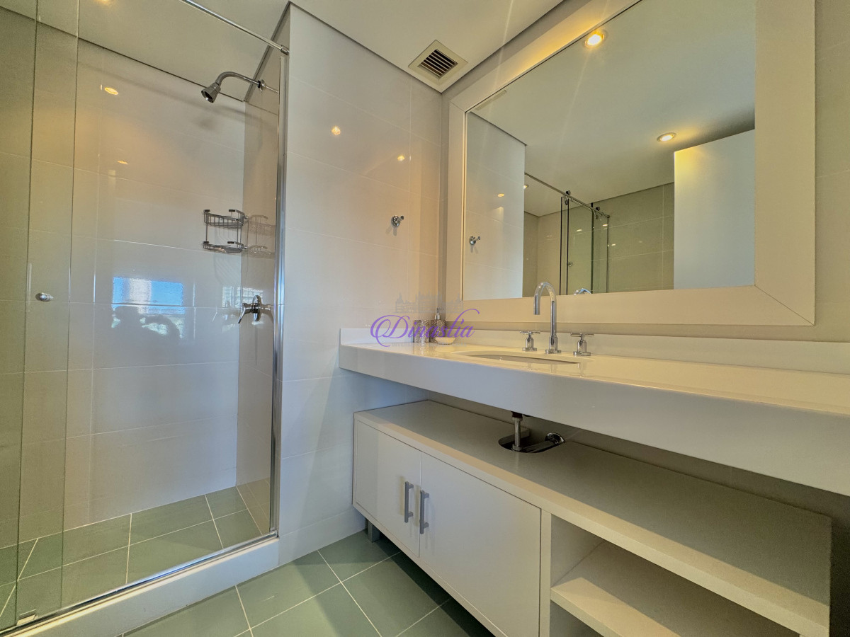 Apartamento ID.608 - VENTA Y ALQUILER DE 3 SUITES + DEPENDENCIA EN PLAYA  MANSA 